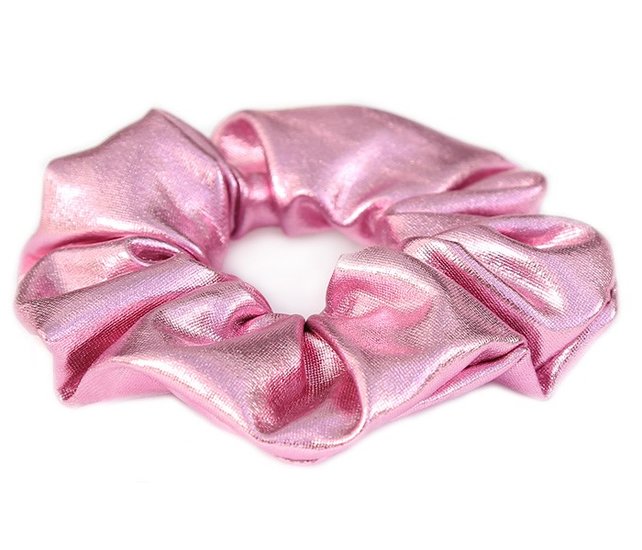Pinkki hiusdonitsi metallinvärisestä kankaasta.